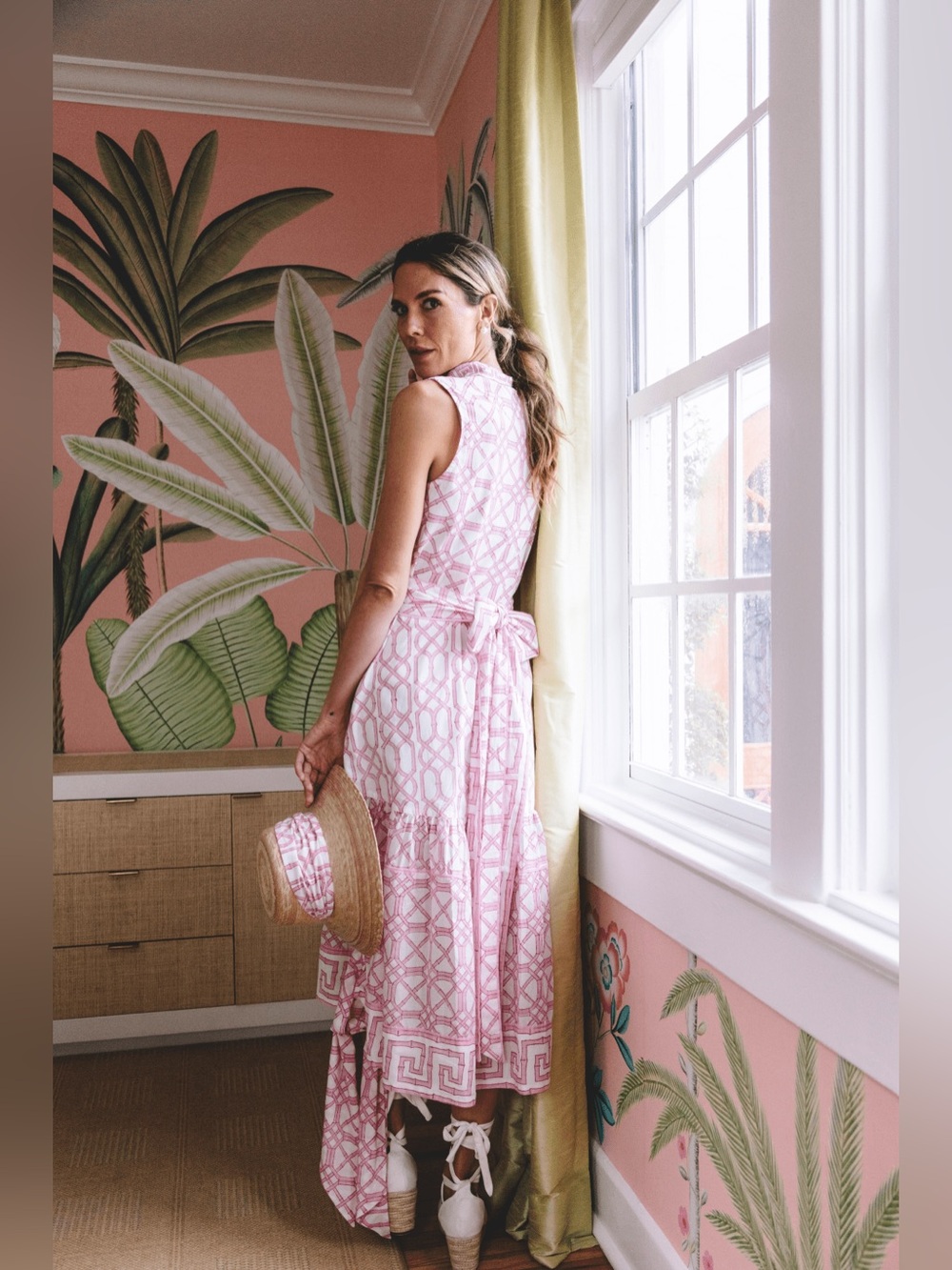 Sleeveless SUE SARTOR Flounce | Hibiscus Bamboo - Picture 9 of 11